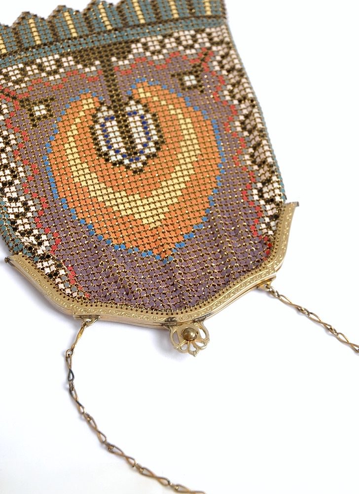 1920s Whiting & Davis enameled mesh purse