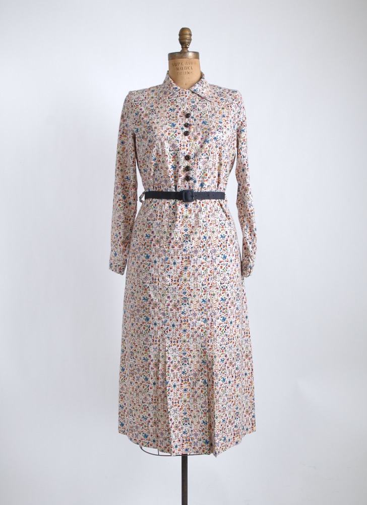 1930s cotton dress with great buttons + pockets