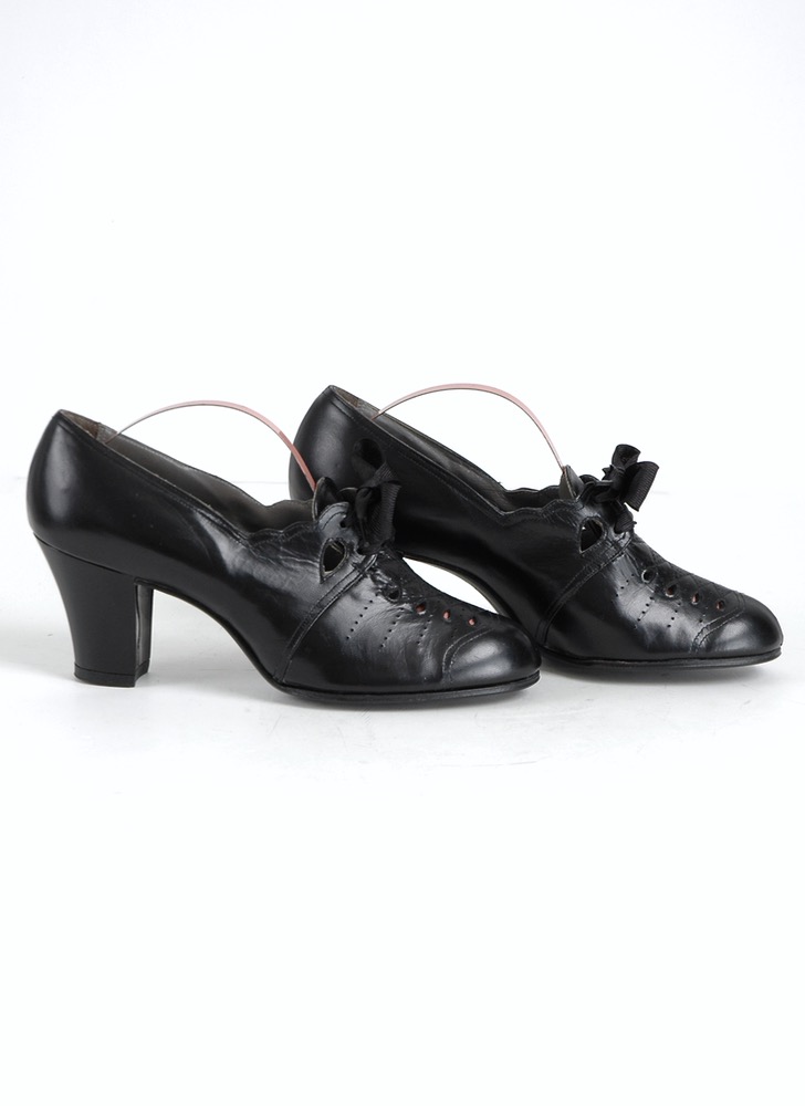 1930s ribbon laced black leather Cuban heels