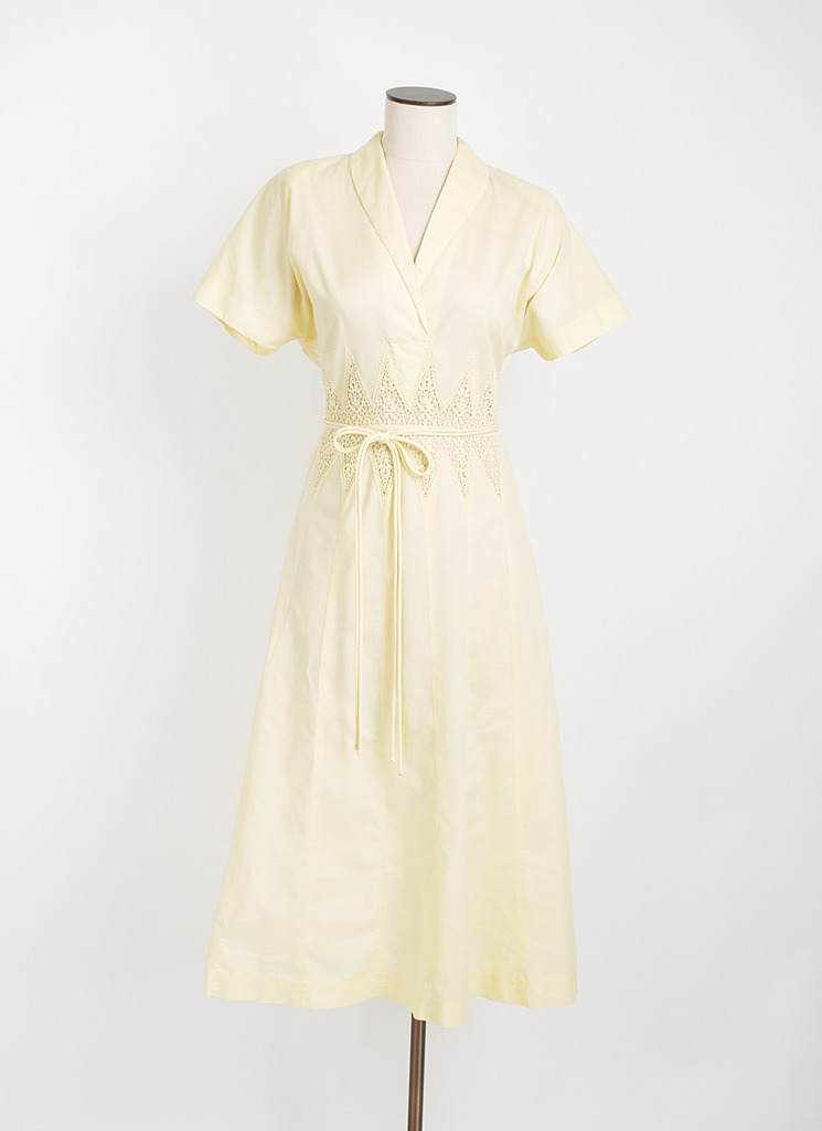 1940s yellow cotton dress with crochet inserts