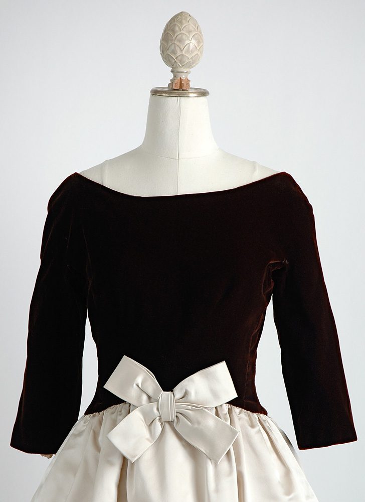1950s Mollie Parnis silk velvet dress (repair project)
