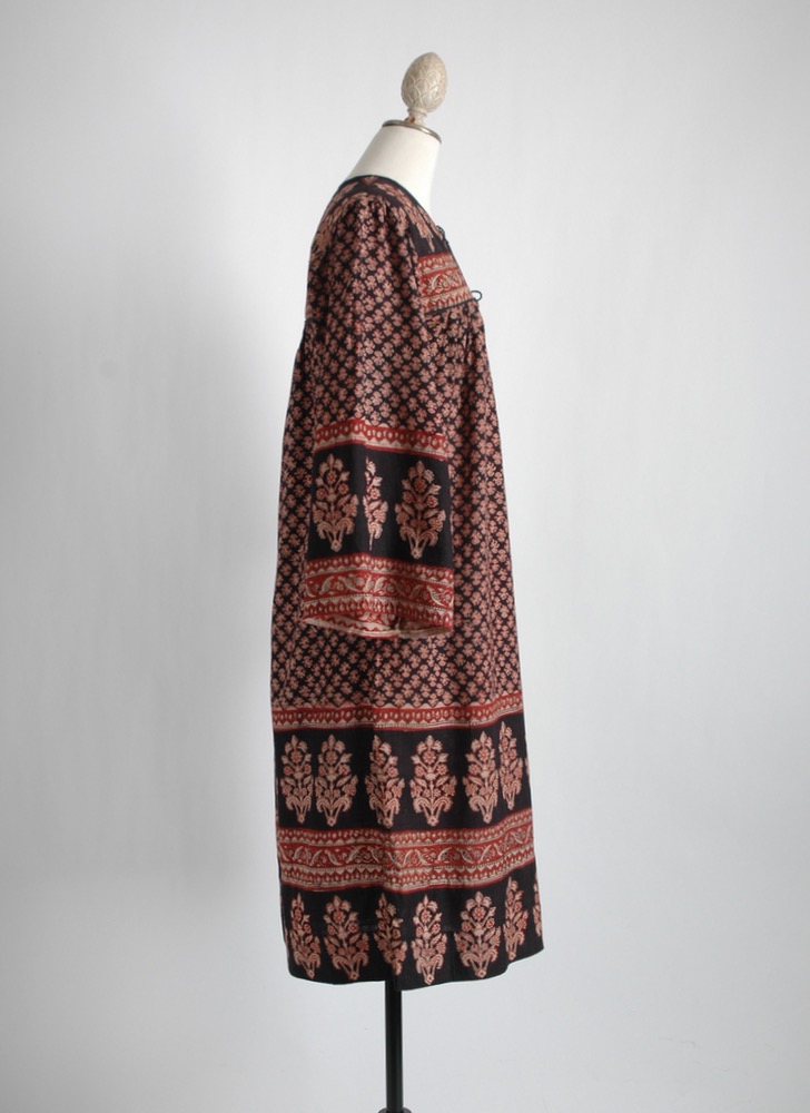 1970s al-Harbi bib India cotton dress