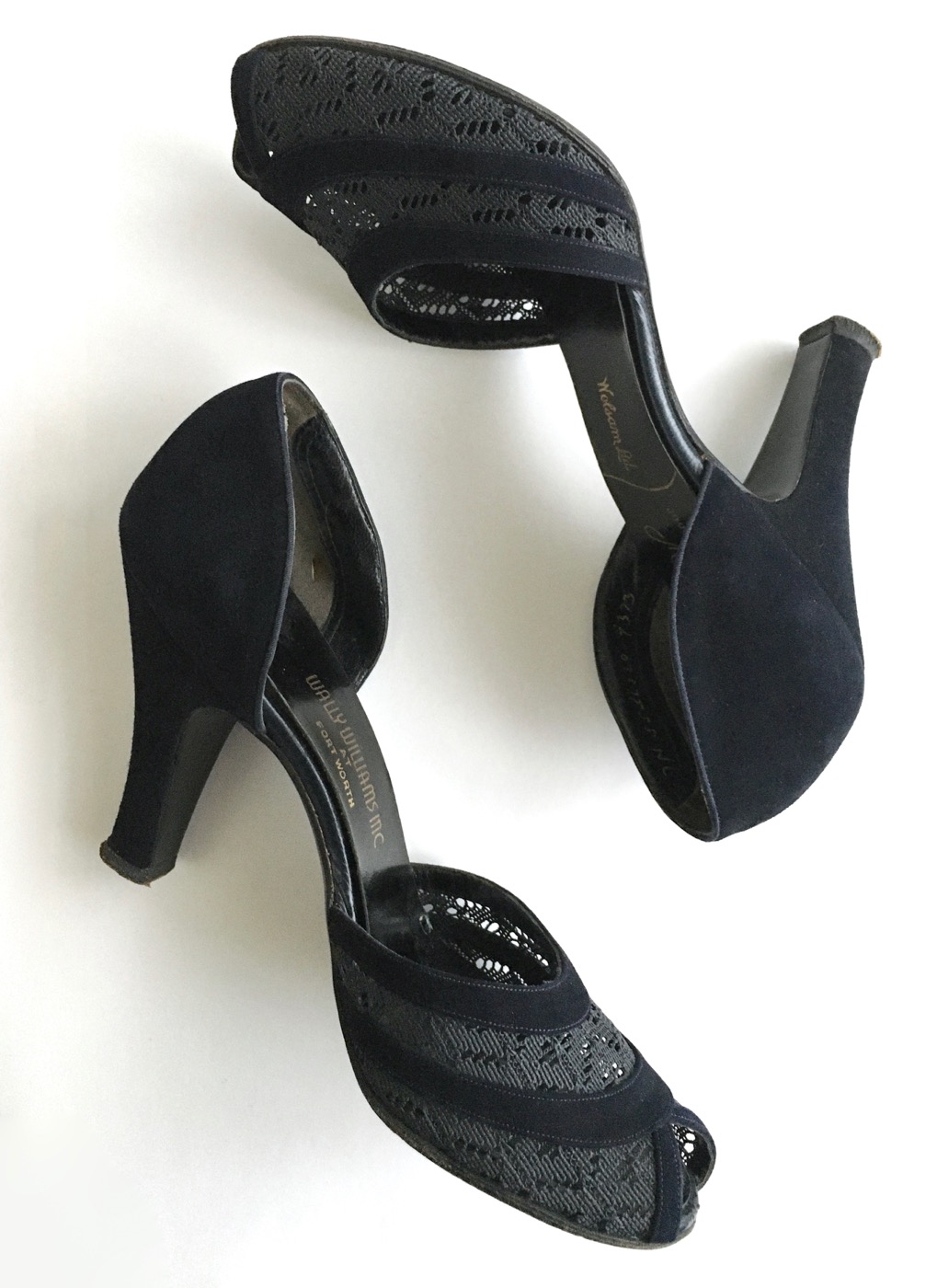 NICE 1940s Morris Wolock dark blue suede heels – Hemlock Vintage Clothing