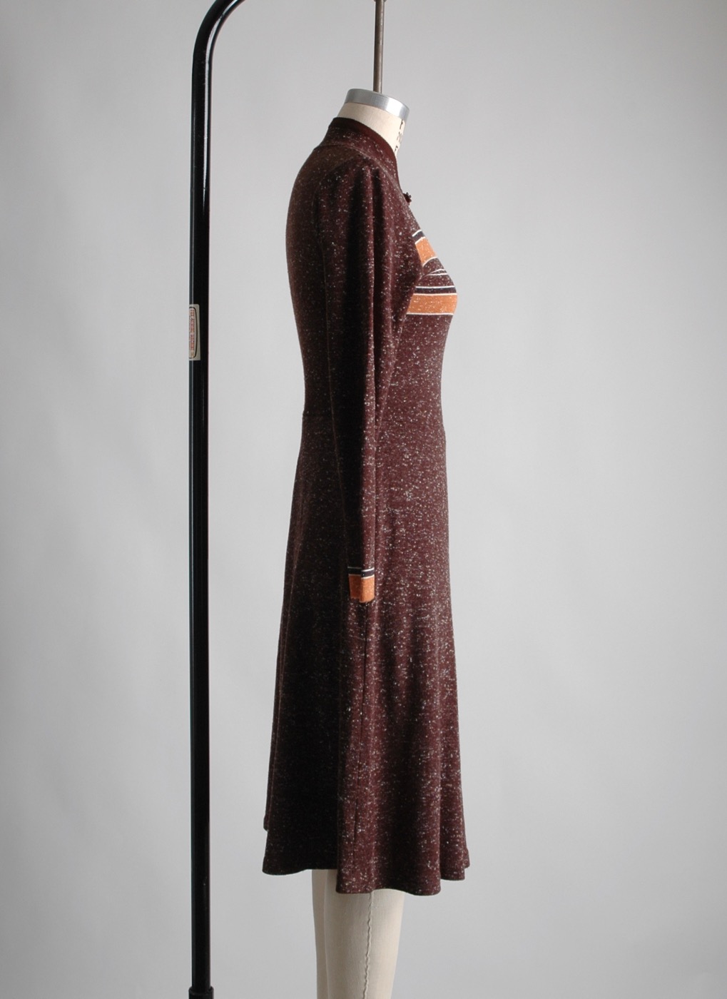 1970s Mandarin collar brown knit sweater dress