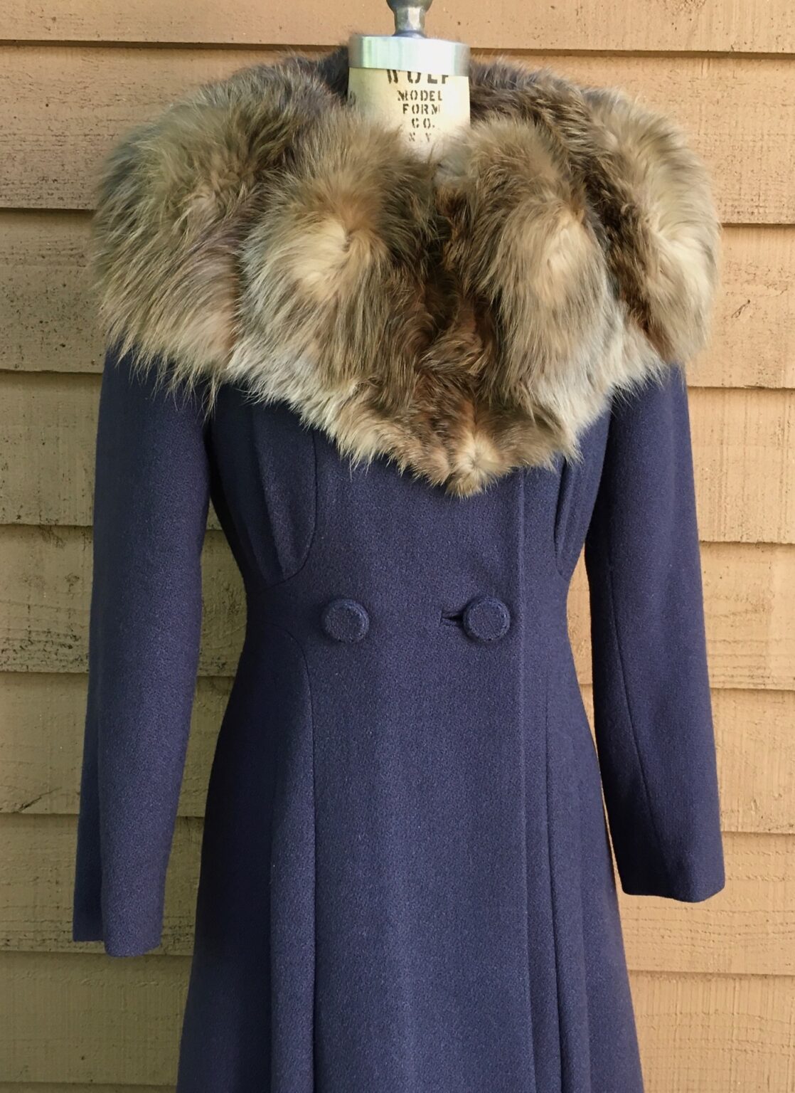 1930s 40s dark blue wool coat with a massive standup fur collar ...