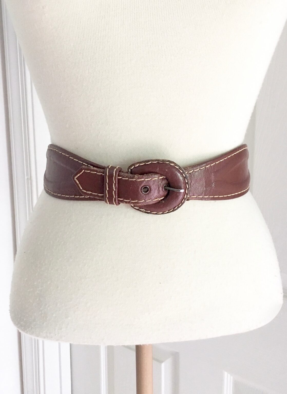 1952 Garay brown scalloped leather calfskin belt white stitching ...