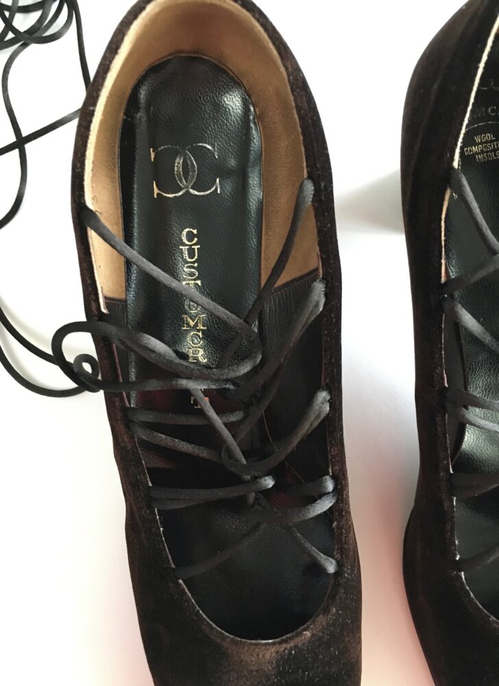 1960s Bloomingdale’s Customcraft brown velvet lace-up heels shoes