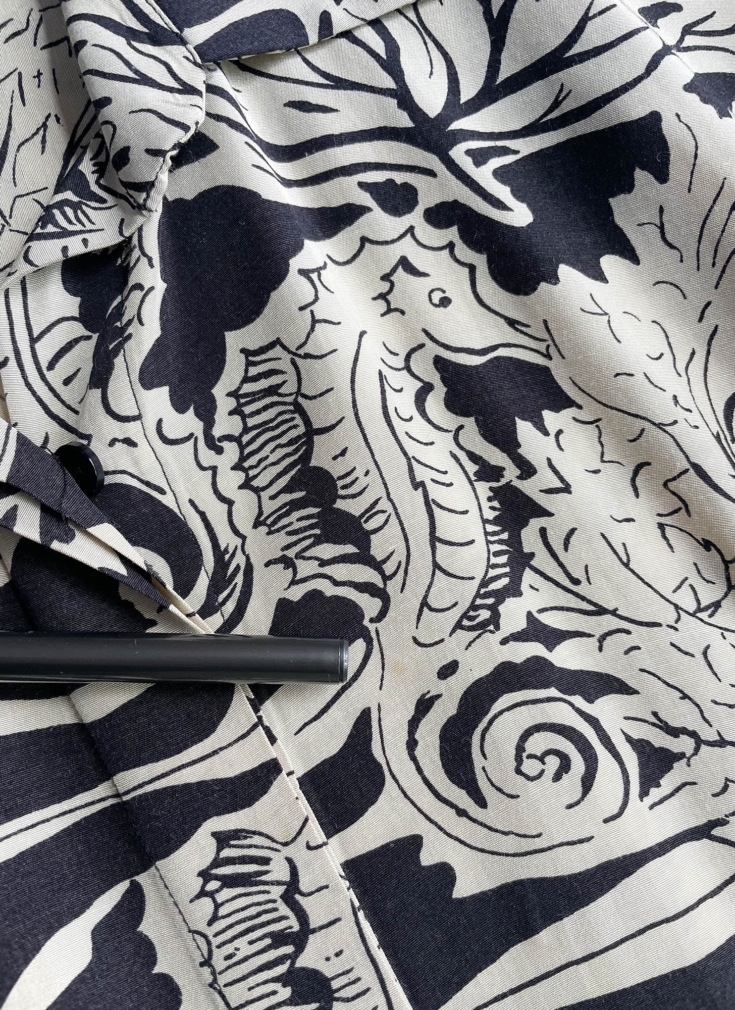 1980s Norma Kamali rayon black + ecru seahorse shirt dress – Hemlock ...